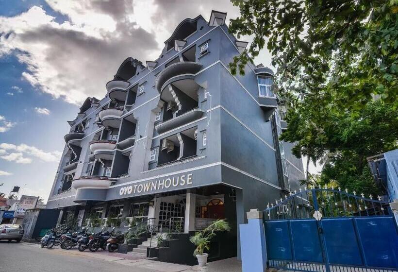 호텔 Super Townhouse Srm Kuppakonam Pudur