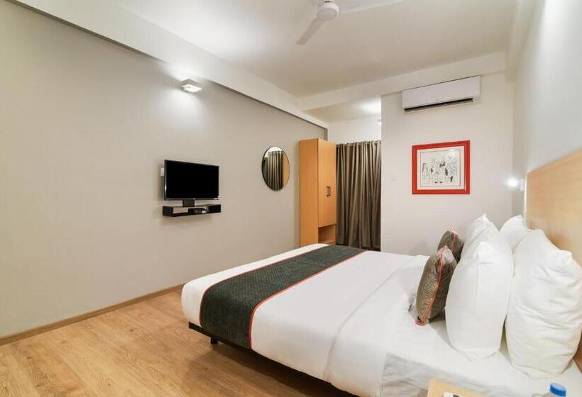 호텔 Super Townhouse Srm Kuppakonam Pudur