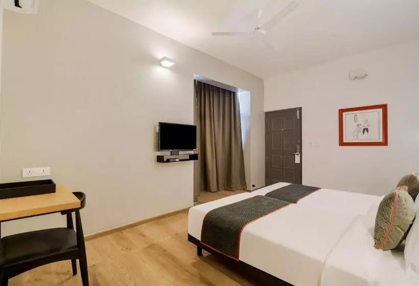 Hotelli Super Townhouse Srm Kuppakonam Pudur