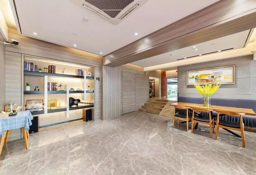 Hotelli Starway