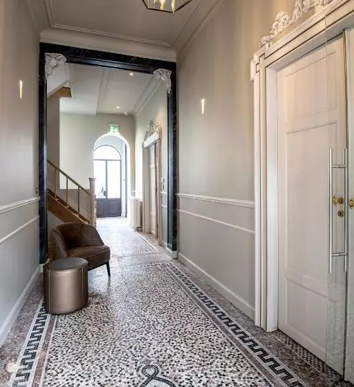 Bed & Breakfast Jezuietenplein 21