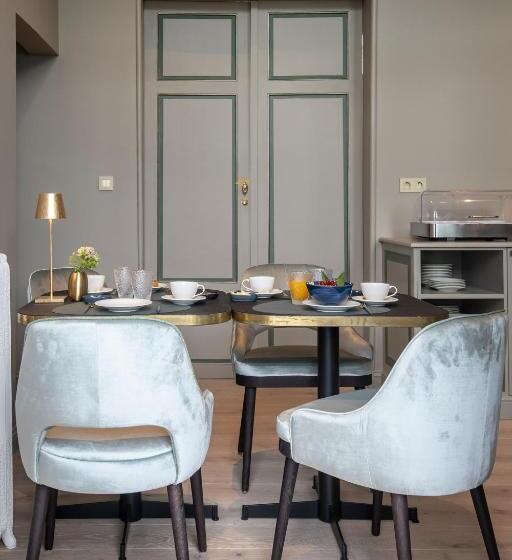 Bed & Breakfast Jezuietenplein 21