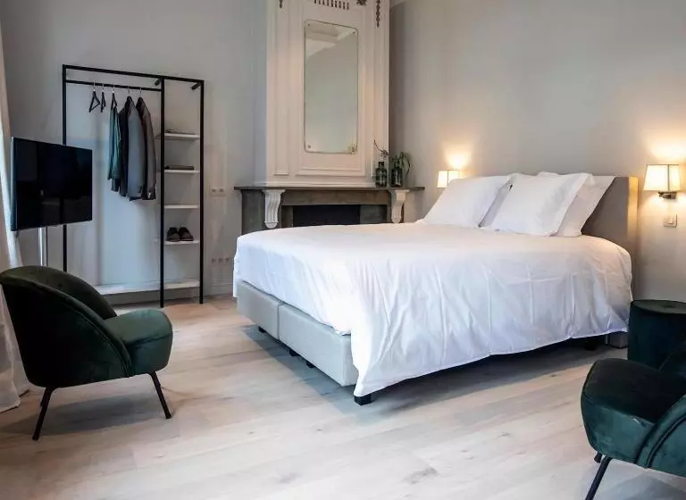 Bed & Breakfast Jezuietenplein 21