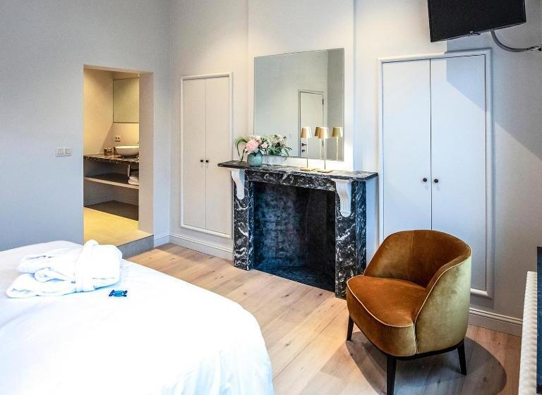 Bed & Breakfast Jezuietenplein 21