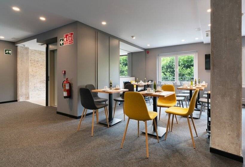 هتل Nest Style Valencia