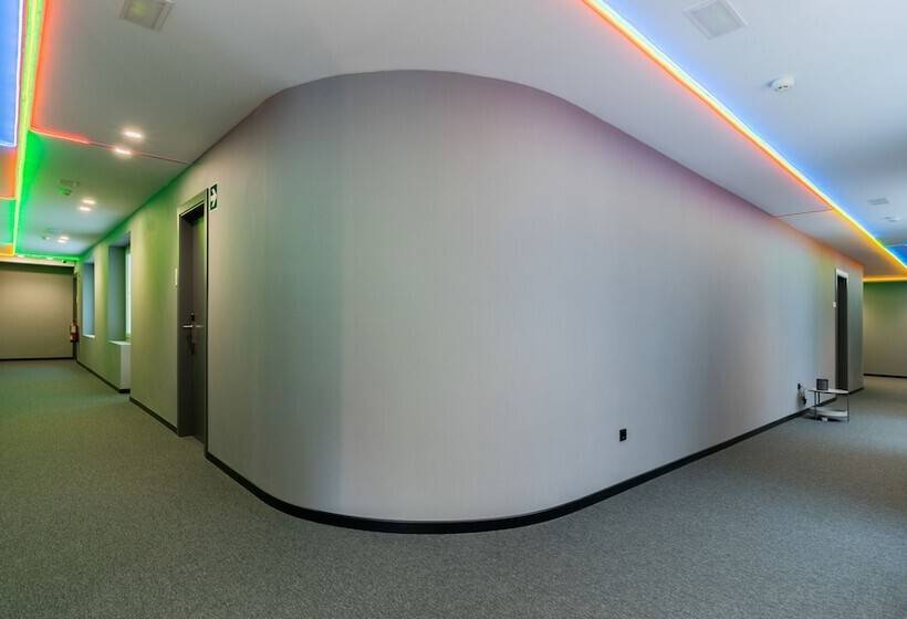 هتل Nest Style Valencia