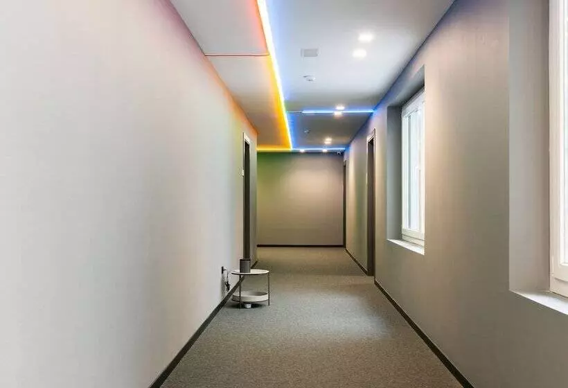 هتل Nest Style Valencia
