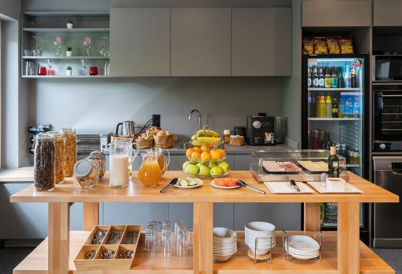 هتل Nest Style Valencia