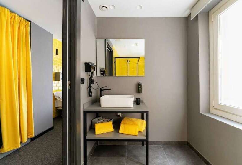 هتل Nest Style Valencia