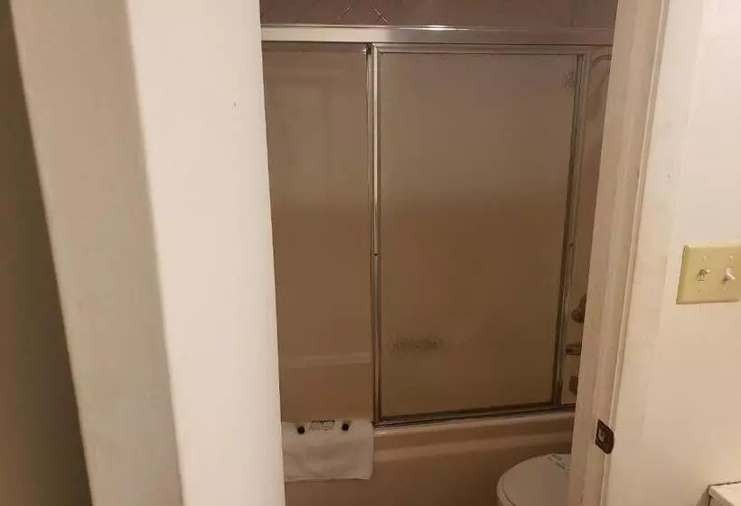 Motelli OYO Hotel Whitely City Hwy 27 KY