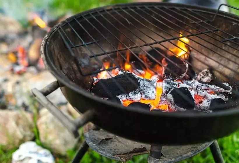 Motelli OYO Hotel Whitely City Hwy 27 KY