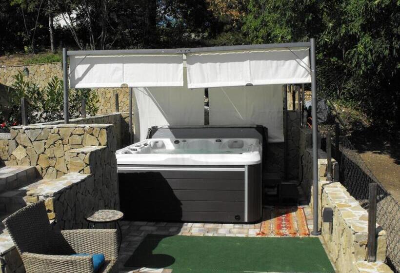 Pensjonat Ezüsthíd Apartman