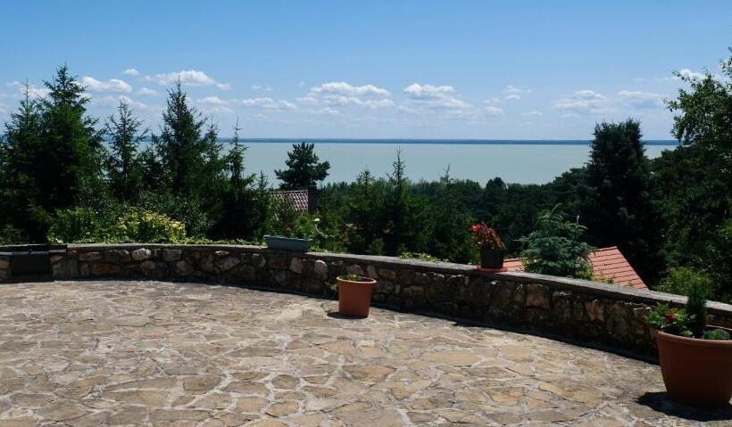 Pensjonat Ezüsthíd Apartman