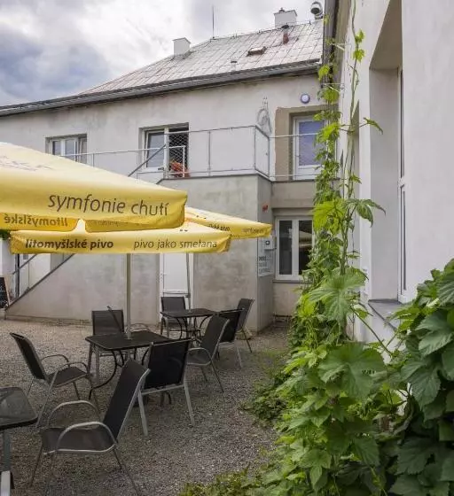 Majatalo A Studio Veselka Litomyšl