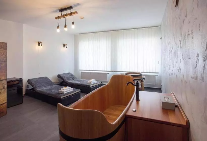 Majatalo A Studio Veselka Litomyšl