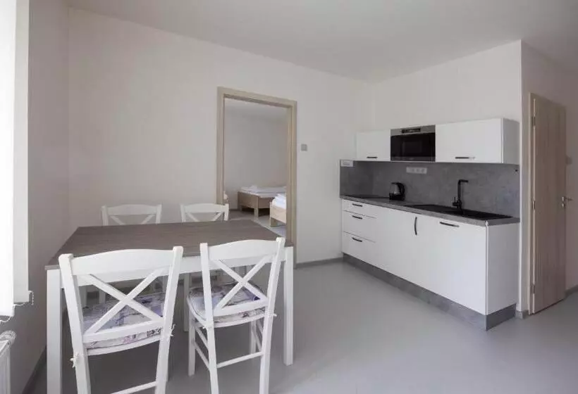 Majatalo A Studio Veselka Litomyšl