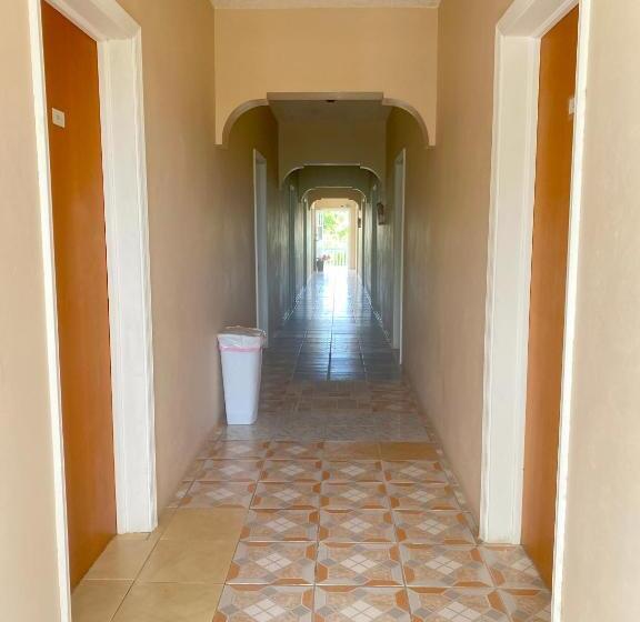 Pension (Hôtel basse catégorie) Beverley's Guest House, Nevis