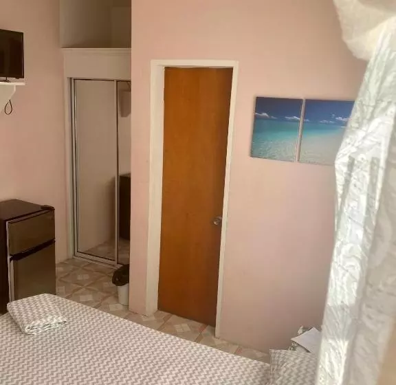 ペンション Beverley's Guest House, Nevis