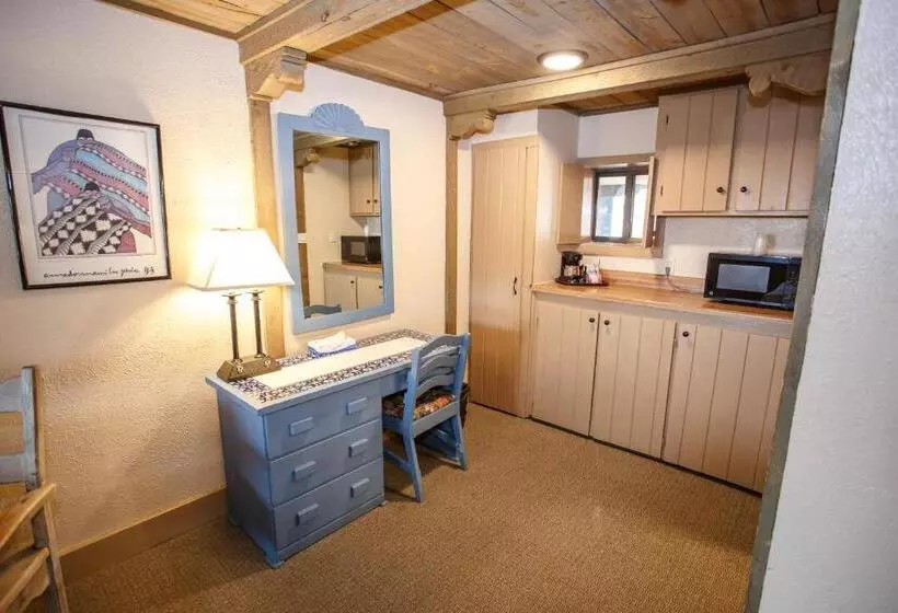 Retkeilymaja Chama Trails Motel