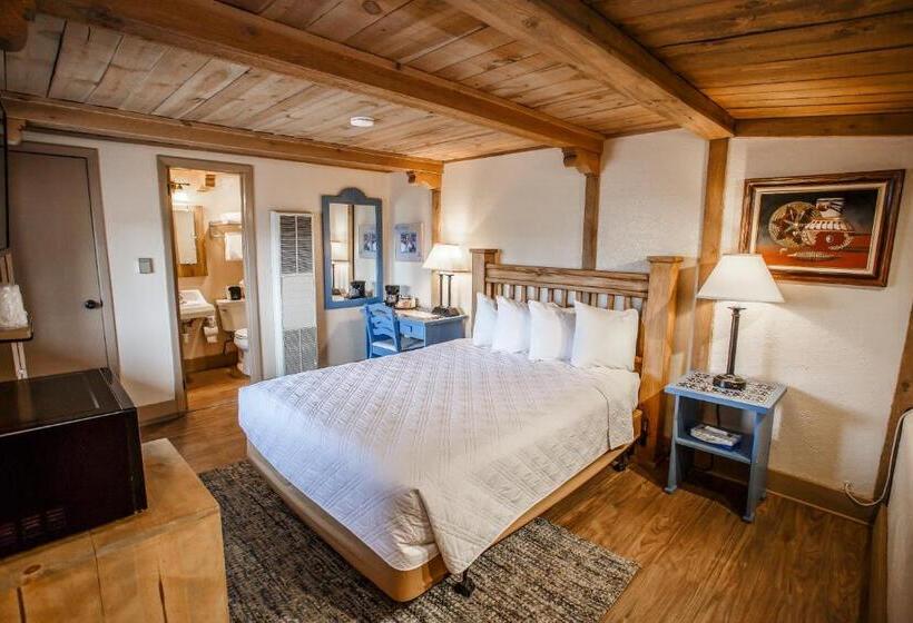 فندق صغير Chama Trails Motel