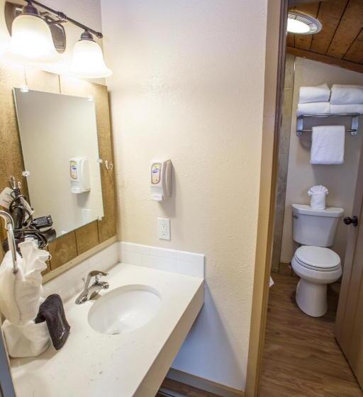 فندق صغير Chama Trails Motel