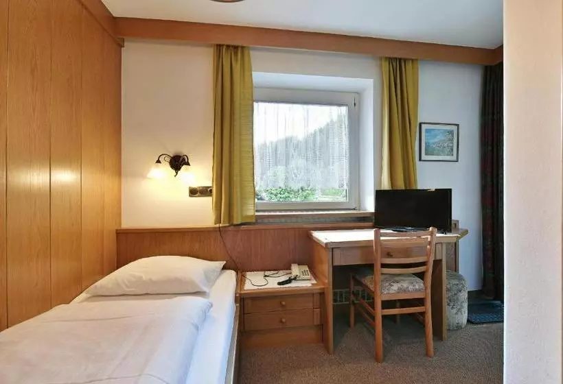 Aamiaismajoitus (B&B) Garni Vanadis