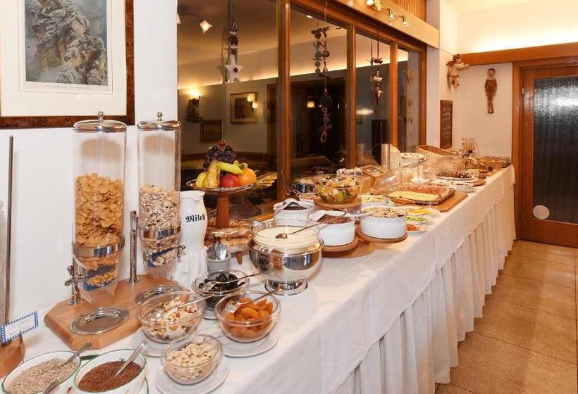 تختخواب و صبحانه Garni Vanadis