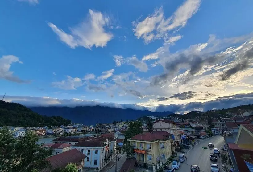 Flaco Hostel Sapa