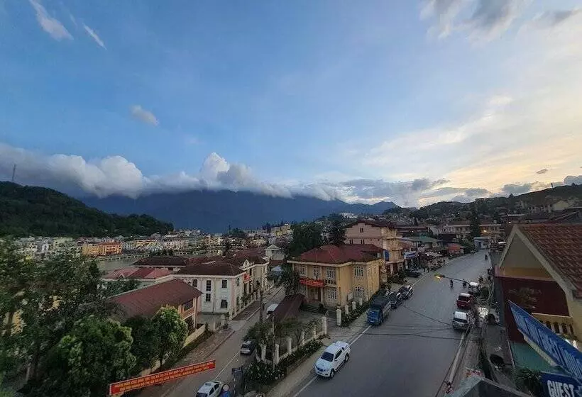 Flaco Hostel Sapa