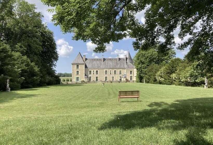 פנסיון Château Des Feugerets