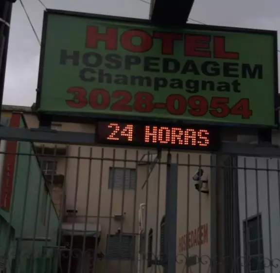 ユースホステル Hospedagem Centro Champagnat