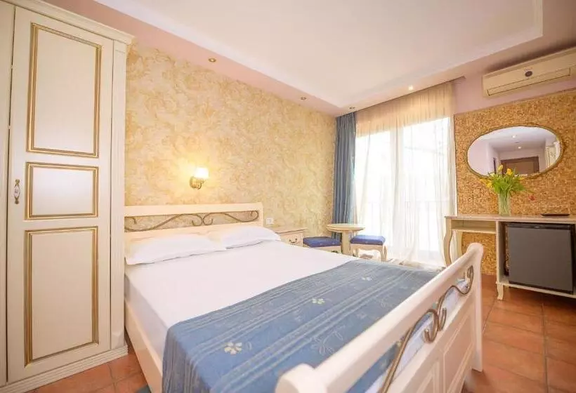 Hotel Iris Mimoza