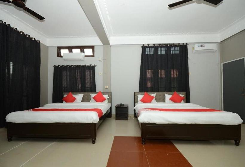 בית מלון כפרי Oyo 28735  Gateway Tezpur