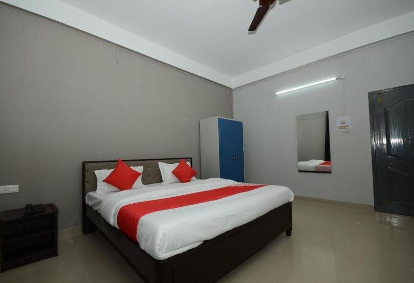 בית מלון כפרי Oyo 28735  Gateway Tezpur