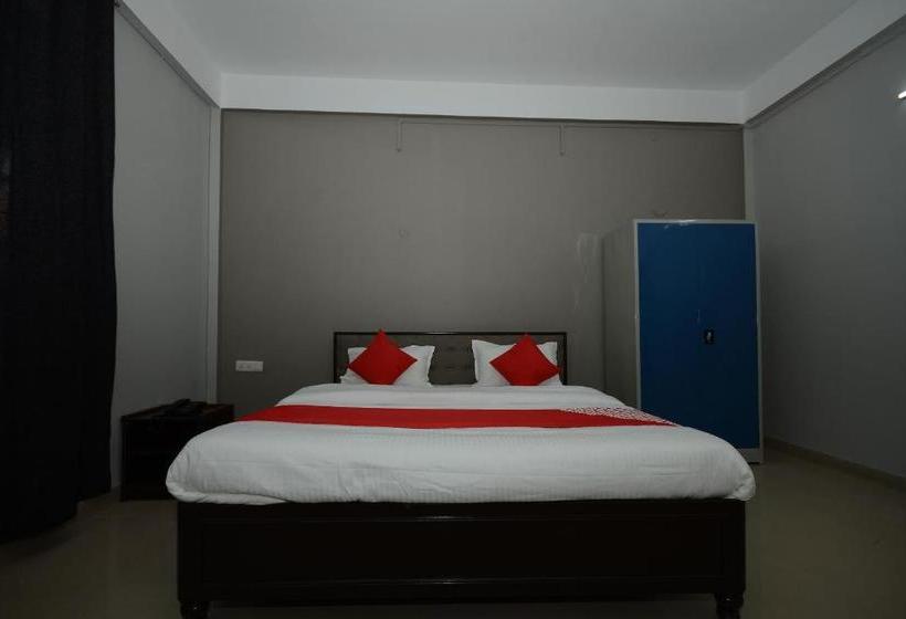 בית מלון כפרי Oyo 28735  Gateway Tezpur