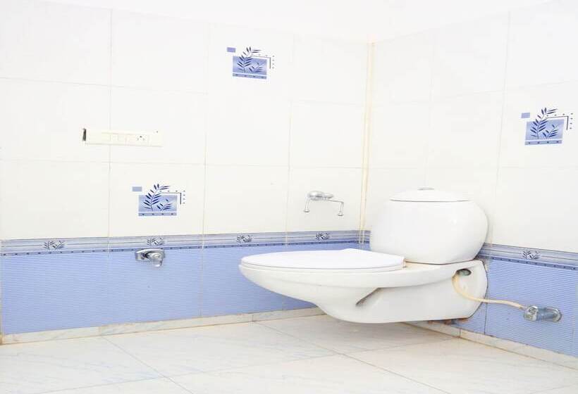 호텔 Oyo 37208 Dlm Valley Resorts