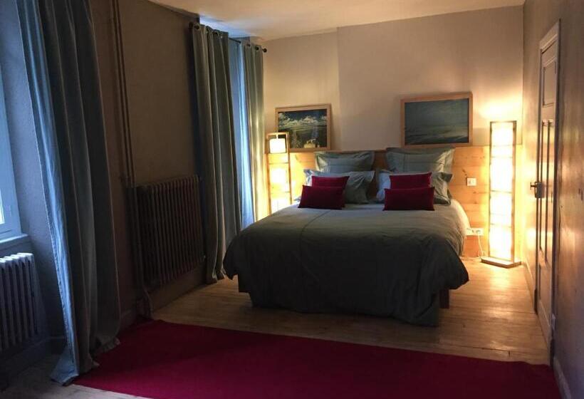 بنسيون Comptoir D Aubrac