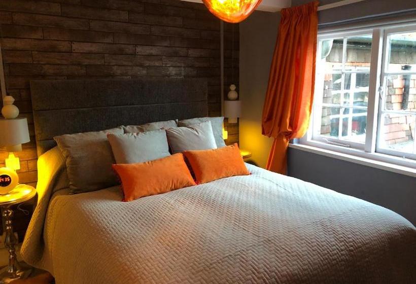 هاستل The Coach And Horses Of Compton