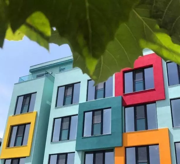 Zip Apartments