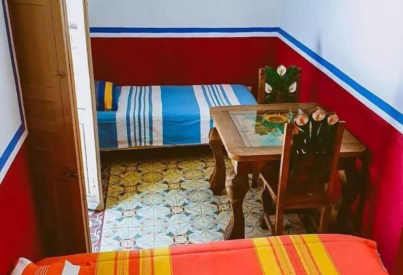 تختخواب و صبحانه Casa Tatewari