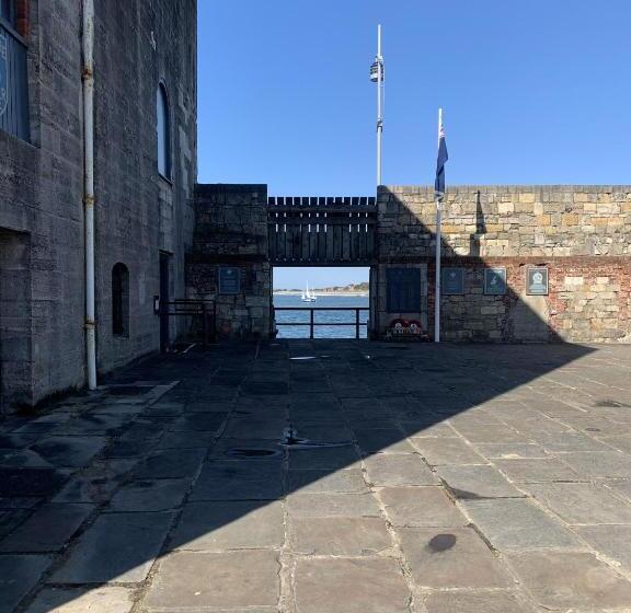 住宿加早餐  The Wellington Restaurant And Bar