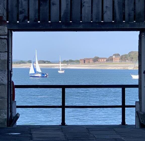 住宿加早餐  The Wellington Restaurant And Bar