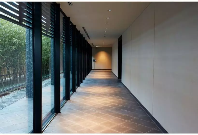 Hotelli Clad