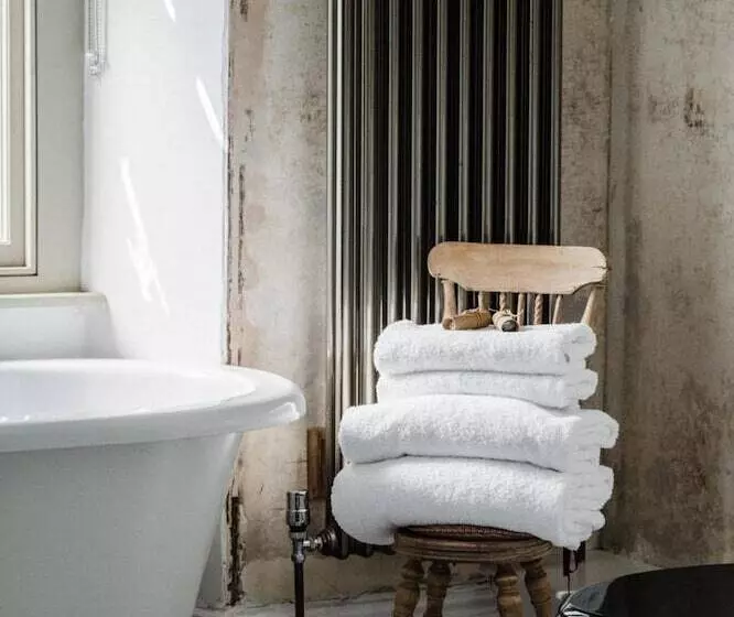 Hotelli The Crooked Swan