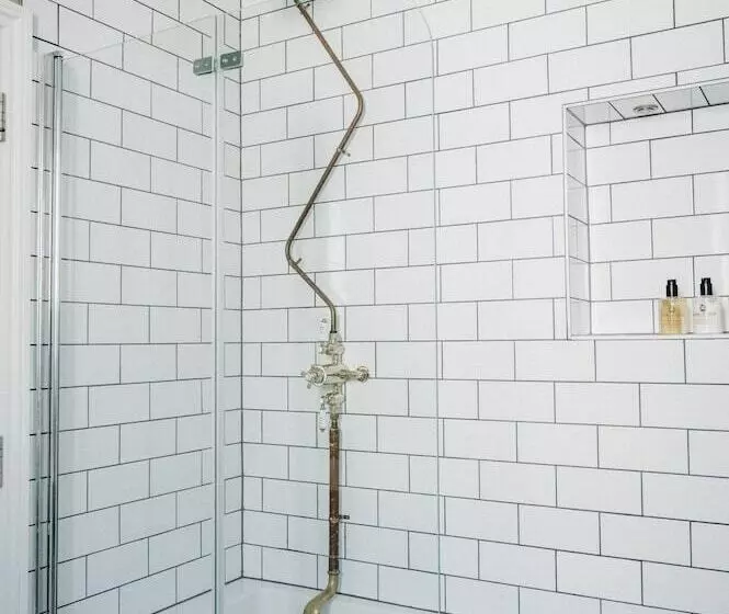 Hotelli The Crooked Swan