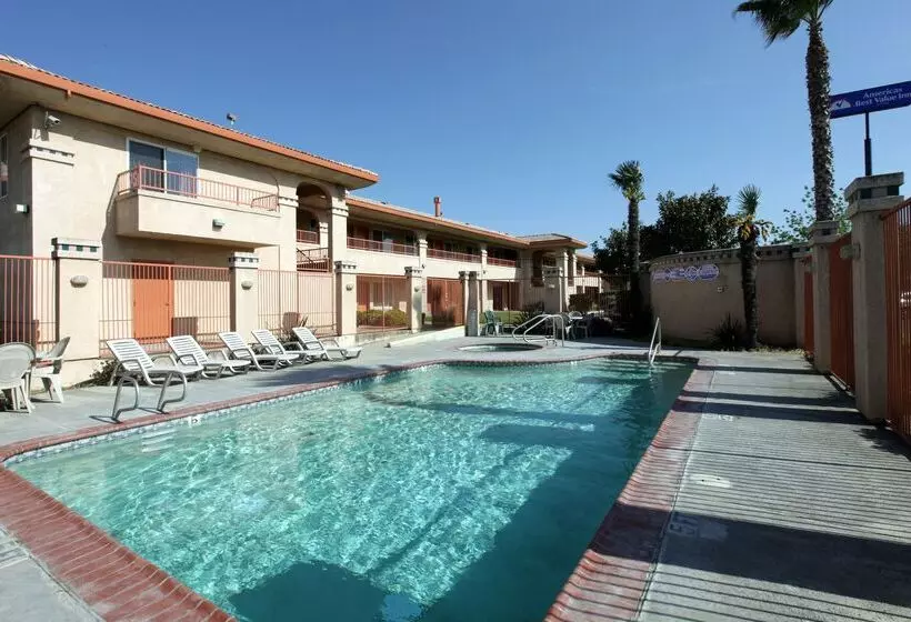 בית מלון כפרי Americas Best Value Inn Manteca