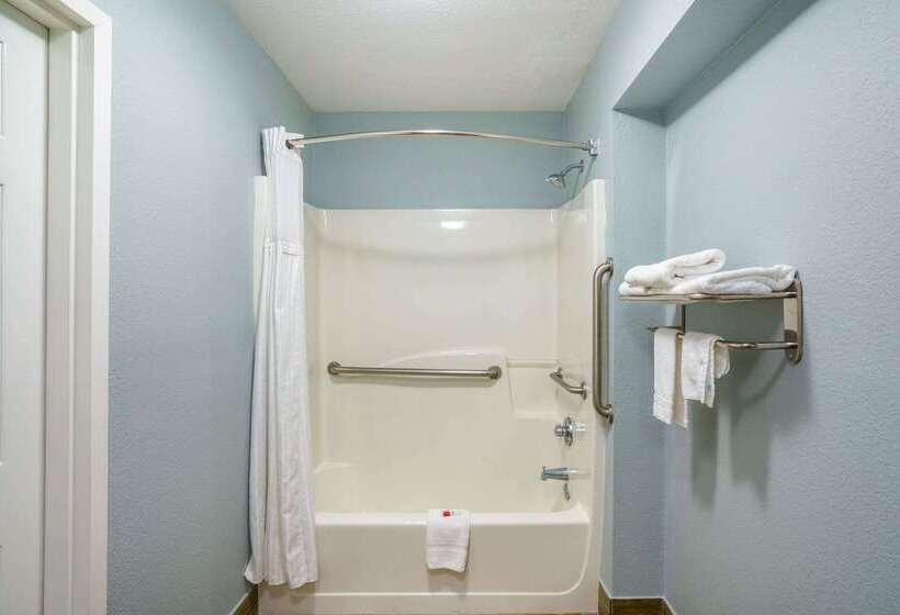 בית מלון כפרי Baymont By Wyndham Gallatin