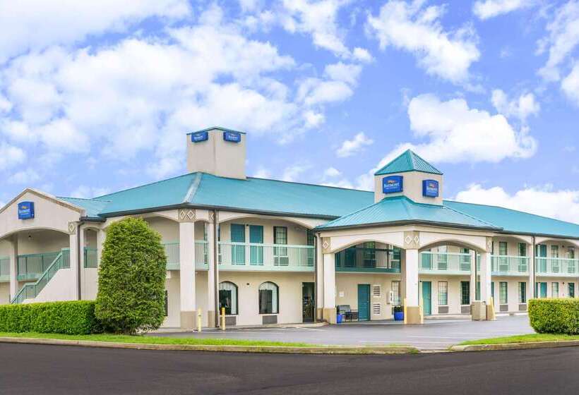 בית מלון כפרי Baymont By Wyndham Gallatin