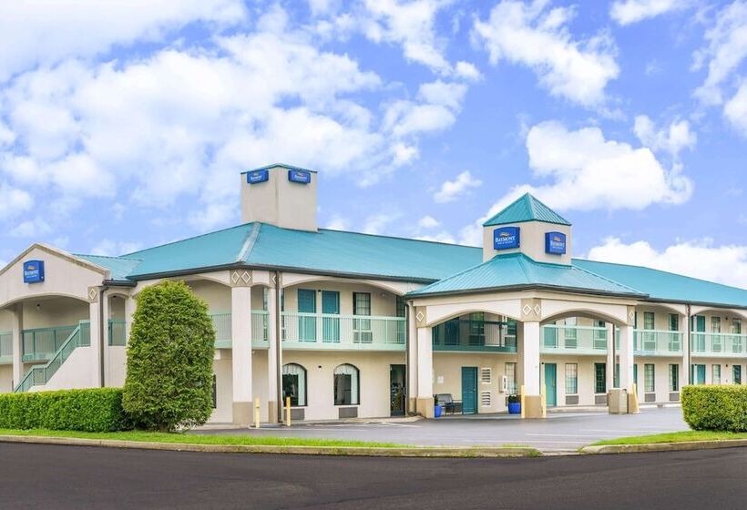 בית מלון כפרי Baymont By Wyndham Gallatin