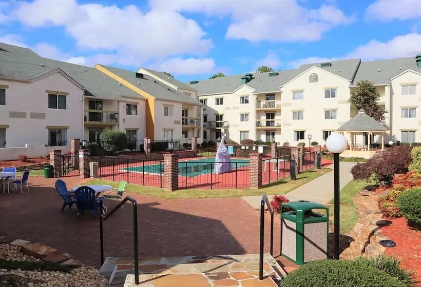 ホテル Baymont By Wyndham Norcross Atlanta